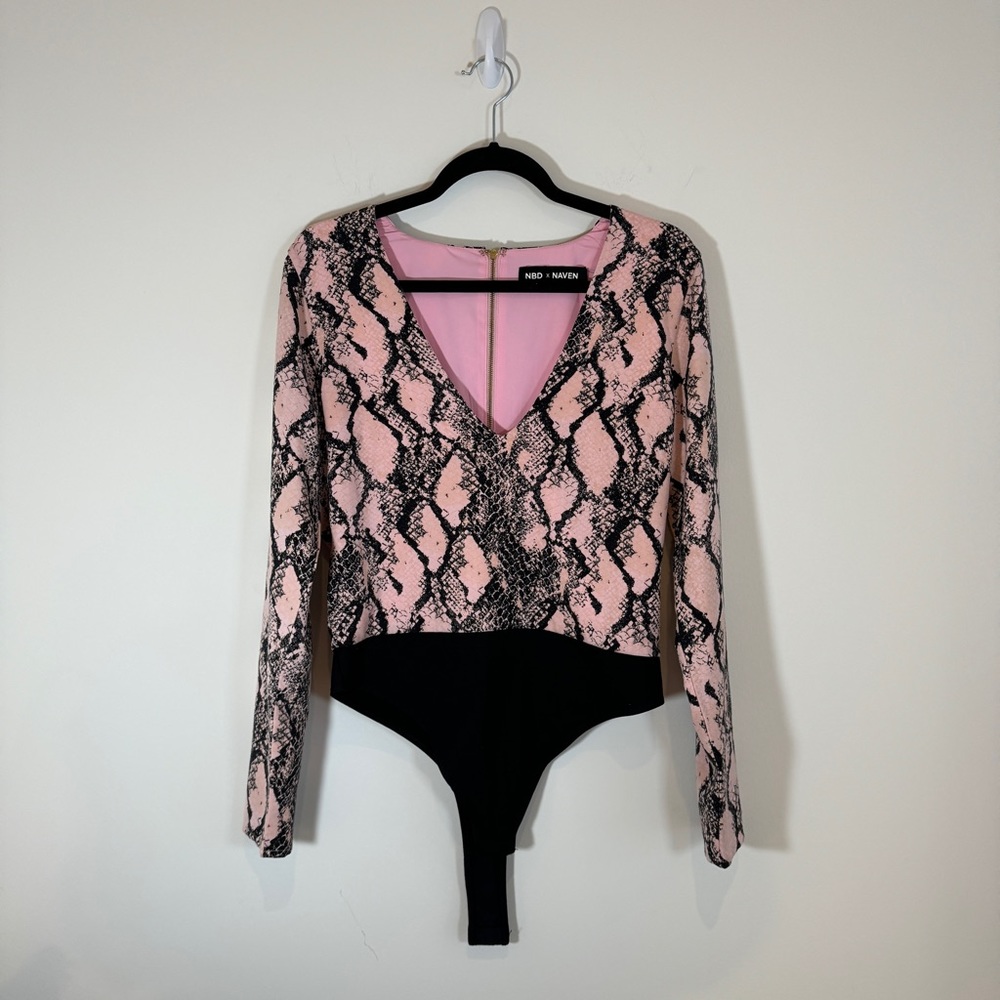 NBD X NAVEN Pink Black Snake Print Long Sleeve V-Neck Bodysuit